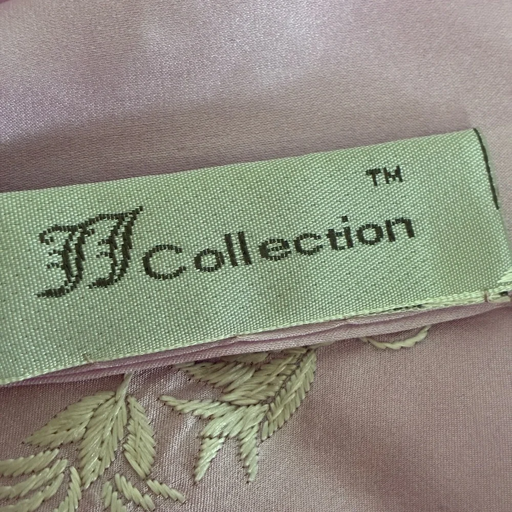 100% Silk Vintage Lavender Scarf with White Flower Embroidery